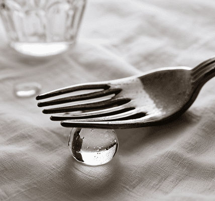 Polishing Silverware with chemical solution